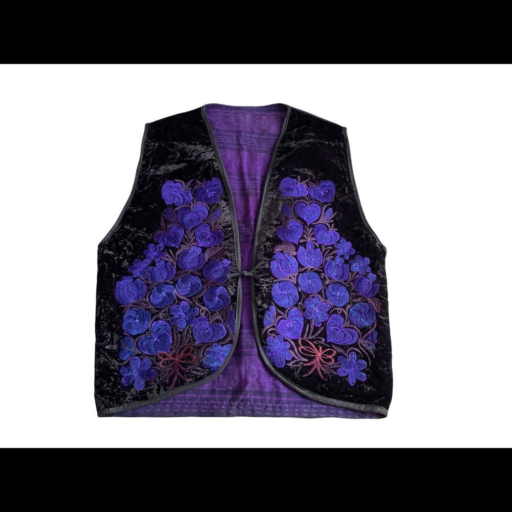 Vintage Embroidered Floral Velvet Vest